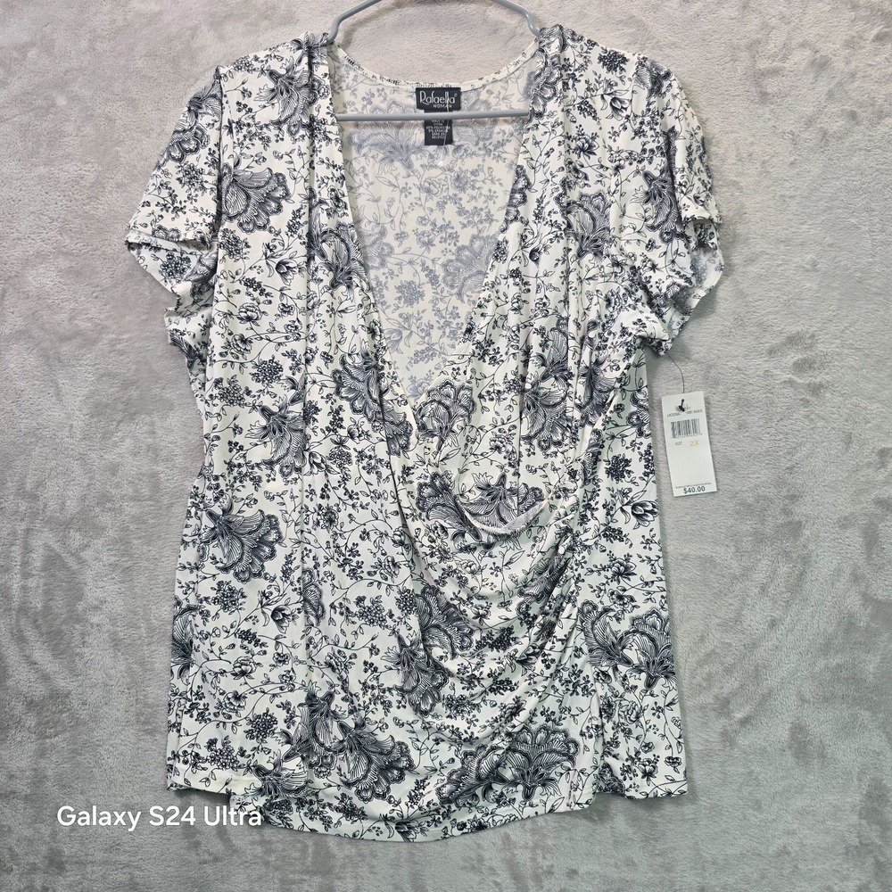 Rafaella Wrap Top Womens 2X White Black Floral Stretch Party Wear Flutter Sleeve